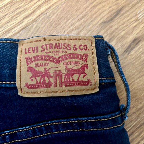Levi’s 312 shaping slim women’s jeans size 26 (size 2) - Picture 5 of 5